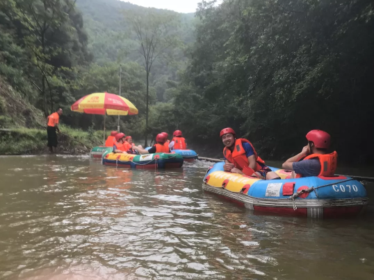 大围山漂流随意照